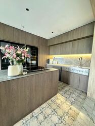 Townhouse Apartments (D9), Apartment #569614391